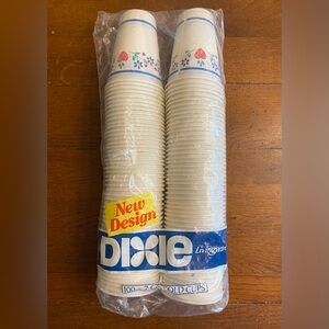 VTG 1980s Dixie Livingware Forget Me Not Hearts Flowers 100 pack 7oz Cups Hearts
